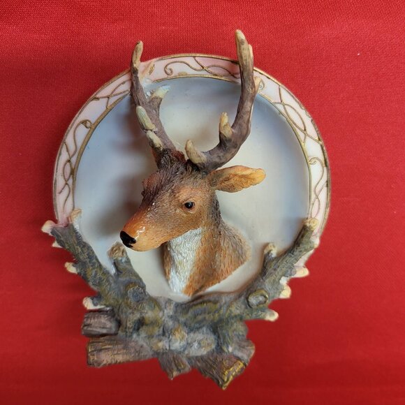 3D Deer Embedded Polystone Dome and Base Shelf Decor - Picture 12 of 12